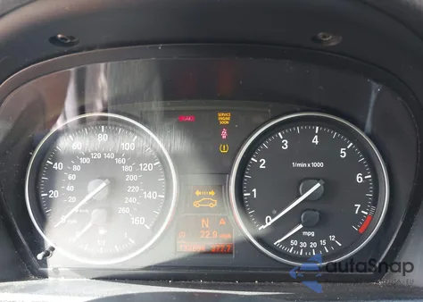 2014 BMW X1 xDrive28I z USA, uszkodzony, nr VIN WBAVL1C5XEVR93931